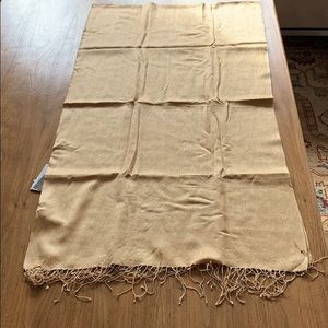 NWT Kenneth Cole Scarf/Pashmina